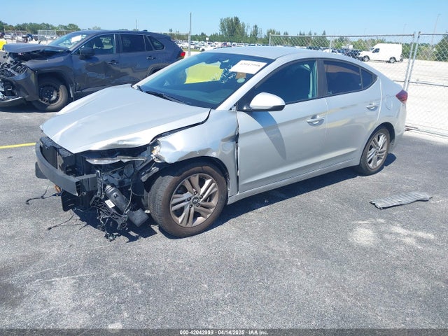 5NPD84LF1KH408272 Hyundai ELANTRA SEL
