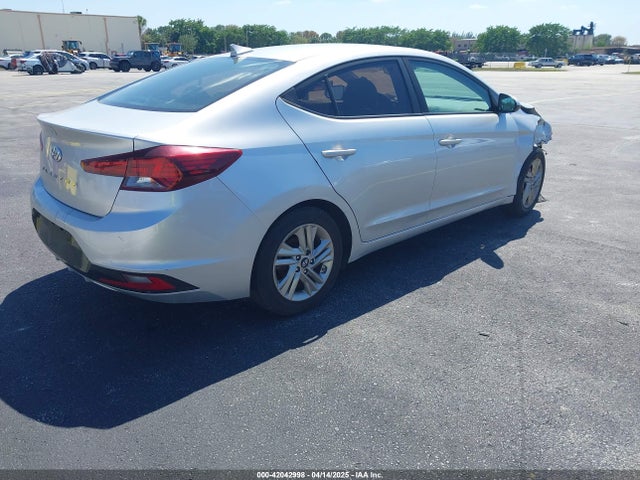 5NPD84LF1KH408272 Hyundai ELANTRA SEL