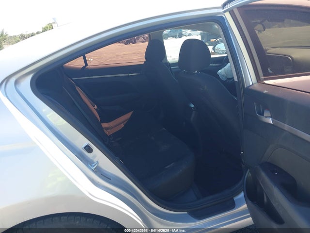 5NPD84LF1KH408272 Hyundai ELANTRA SEL