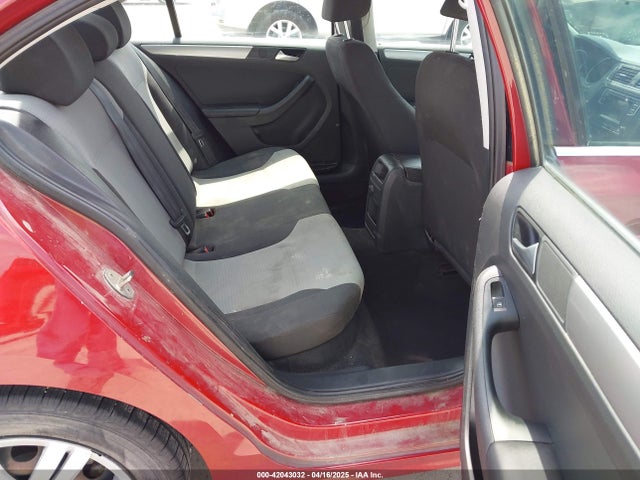 3VW167AJ2HM229627 Volkswagen Jetta 1.4t S