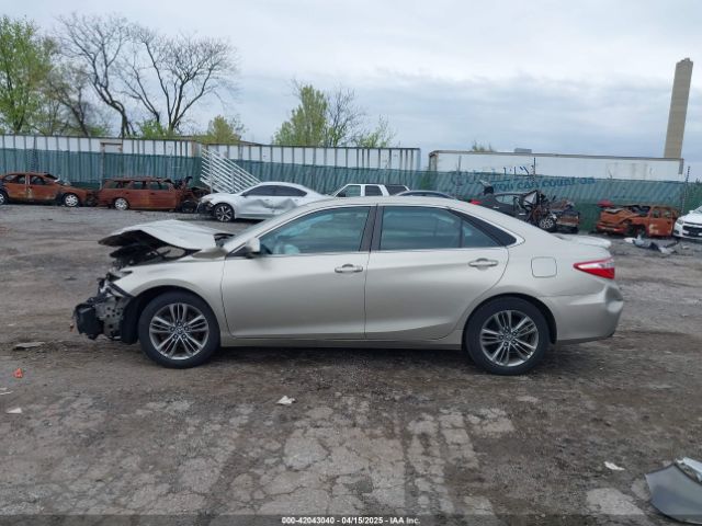 4T1BF1FK0GU170962 Toyota CAMRY SE
