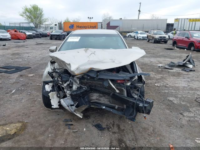 4T1BF1FK0GU170962 Toyota CAMRY SE