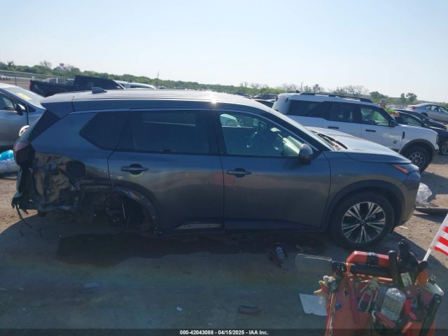 5N1AT3BB1MC740670 Nissan Rogue Sv Intelligent Awd