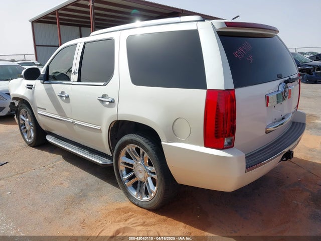 2008 CADILLAC ESCALADE 1GYEC63828R153028 Photo 2