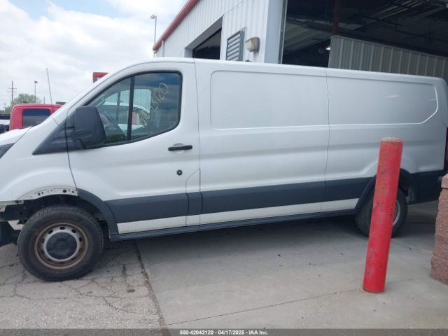 1FTBW2YM0JKB17853 Ford Transit-350