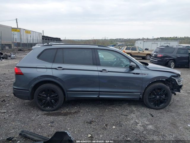 3VVCB7AX9NM014741 Volkswagen Tiguan