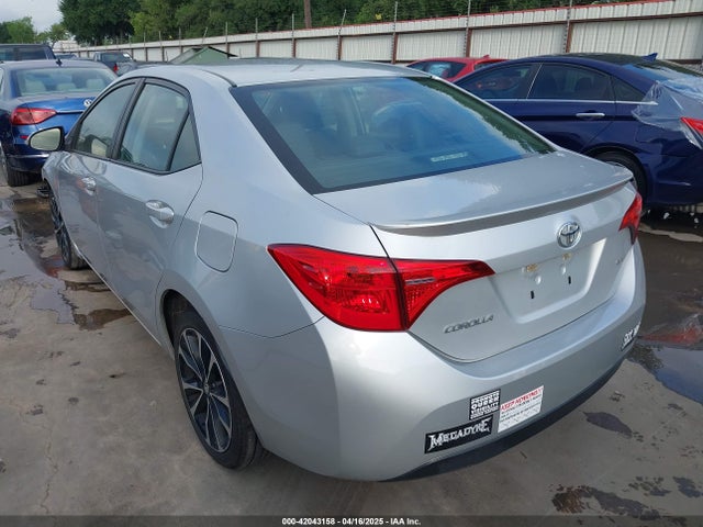 42043158 :رقم المزاد ، 5YFBURHE8HP613986 vin ، 2017 Toyota Corolla Se مزاد بيع