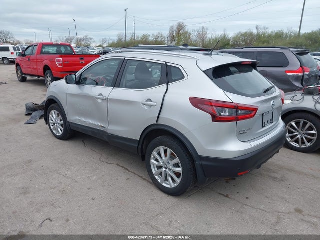 JN1BJ1BW3NW680142 Nissan Rogue Sport Sv Awd Xtronic Cvt