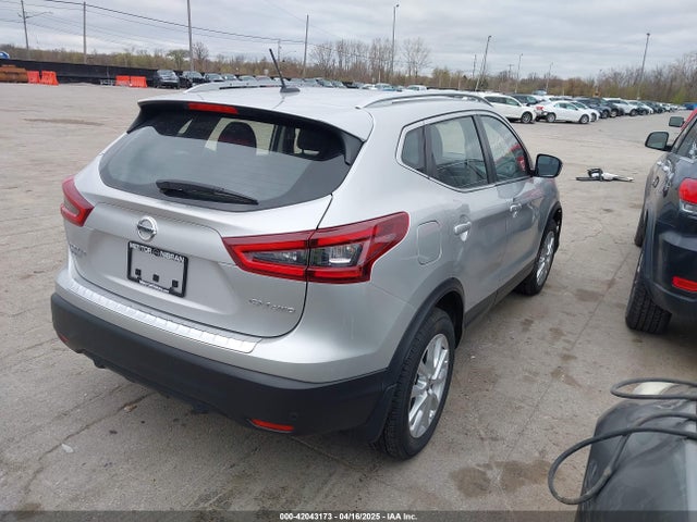 JN1BJ1BW3NW680142 Nissan Rogue Sport Sv Awd Xtronic Cvt