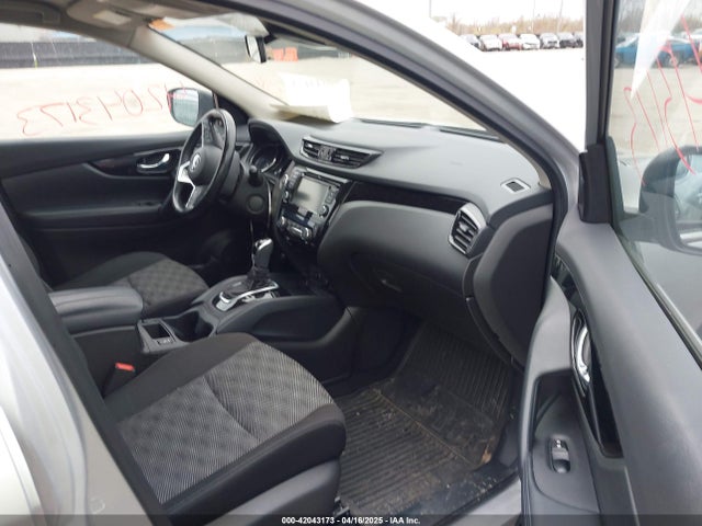 JN1BJ1BW3NW680142 Nissan Rogue Sport Sv Awd Xtronic Cvt