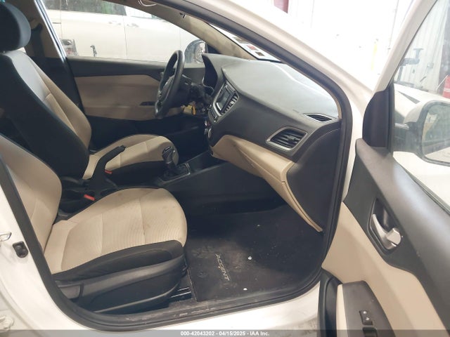 Hyundai ACCENT SE 2018 3KPC24A37JE020049 Image 5