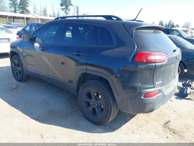 1C4PJMCS3FW777973 Jeep Cherokee Latitude Altitude