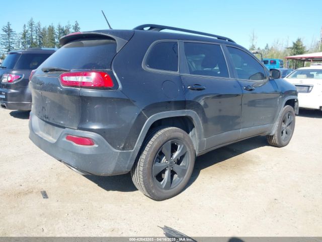 1C4PJMCS3FW777973 Jeep Cherokee Latitude Altitude