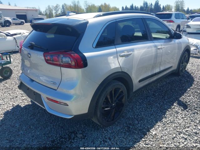 KNDCC3LC2K5248526 KIA Niro S Touring