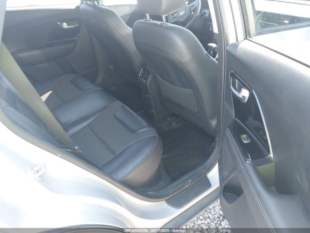 KNDCC3LC2K5248526 KIA Niro S Touring