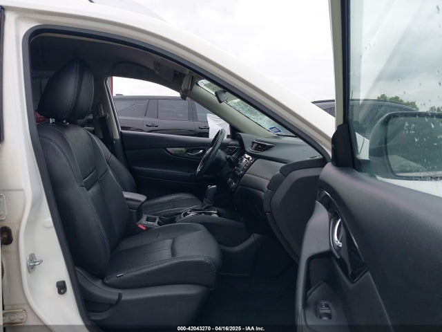 JN8AT2MT7HW131435 Nissan ROGUE SV