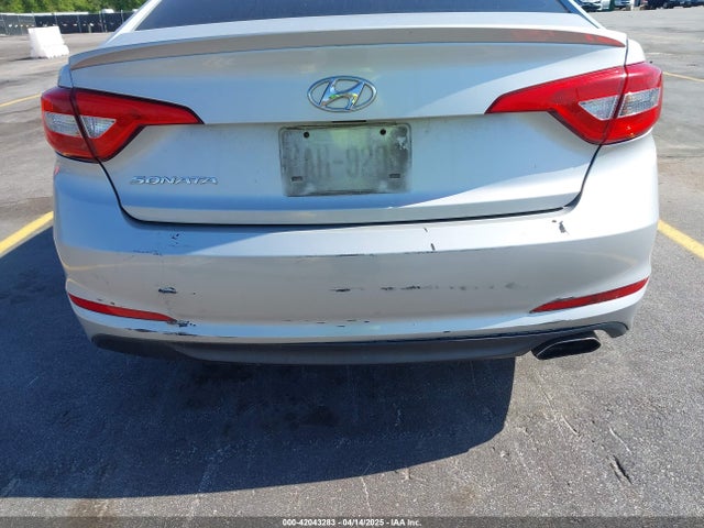 Hyundai SONATA SE 2015 5NPE24AF2FH165571 Image 12