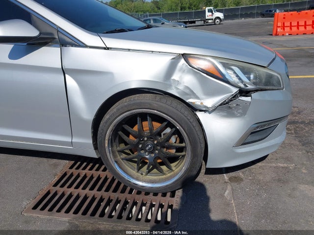 Hyundai SONATA SE 2015 5NPE24AF2FH165571 Image 6