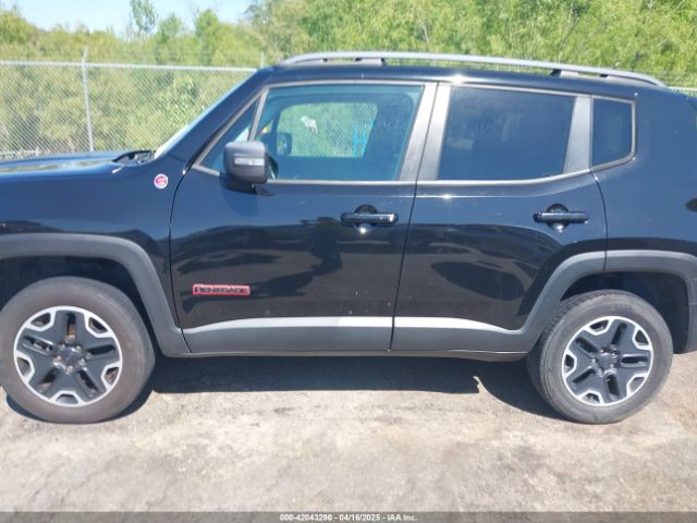 ZACCJBCT1FPC17815 Jeep Renegade Trailhawk