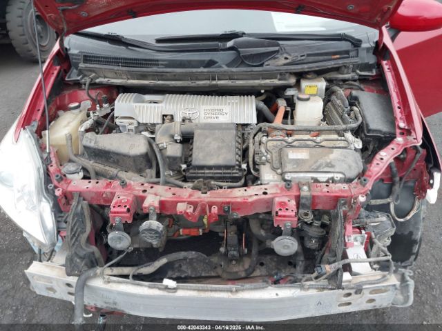 JTDKN3DU0F0428944 Toyota Prius Two