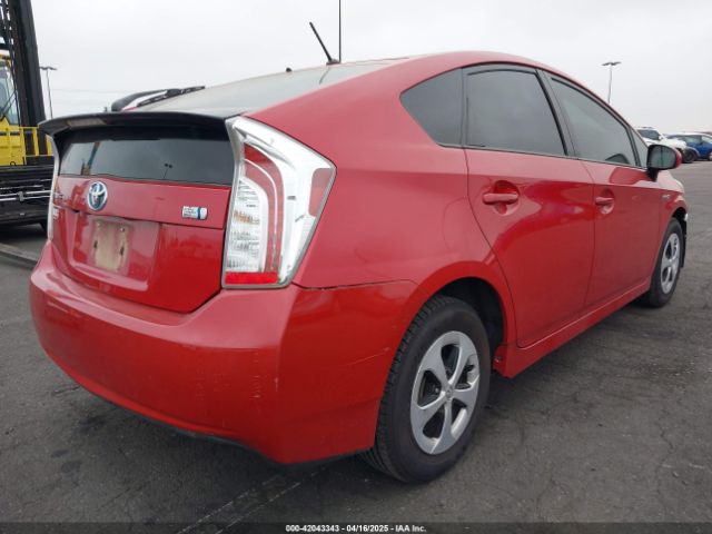 JTDKN3DU0F0428944 Toyota Prius Two