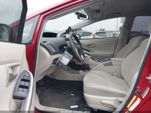 JTDKN3DU0F0428944 Toyota Prius Two