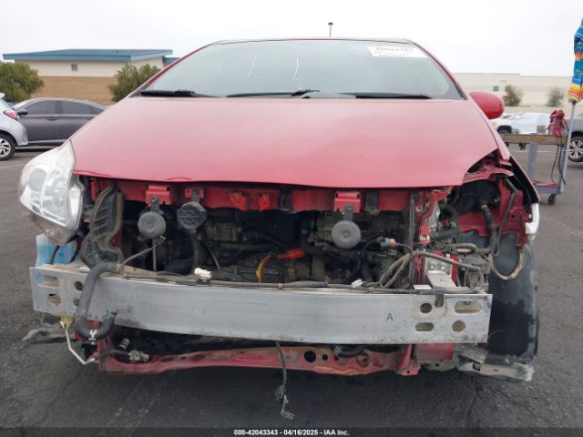 JTDKN3DU0F0428944 Toyota Prius Two