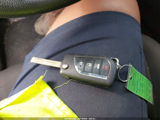 4T1B11HK2JU096477 Toyota CAMRY LE