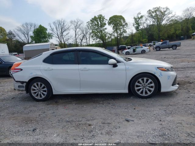 4T1B11HK2JU096477 Toyota CAMRY LE