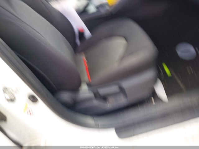 4T1B11HK2JU096477 Toyota CAMRY LE