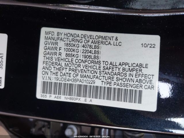 19UDE4H35PA010229 Acura Integra A-spec