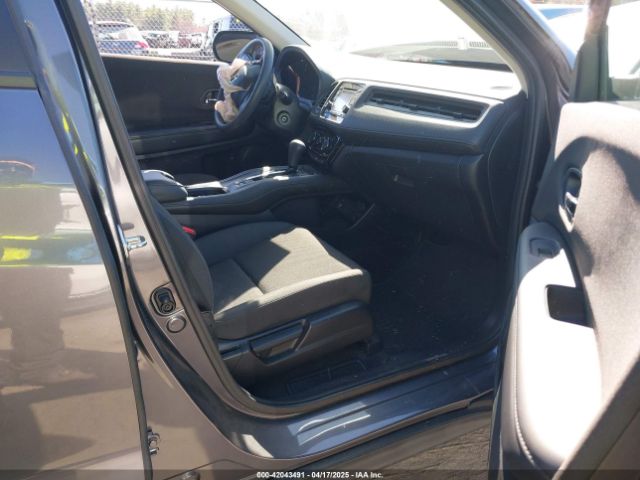 3CZRU6H38KG707210 Honda HR-V LX