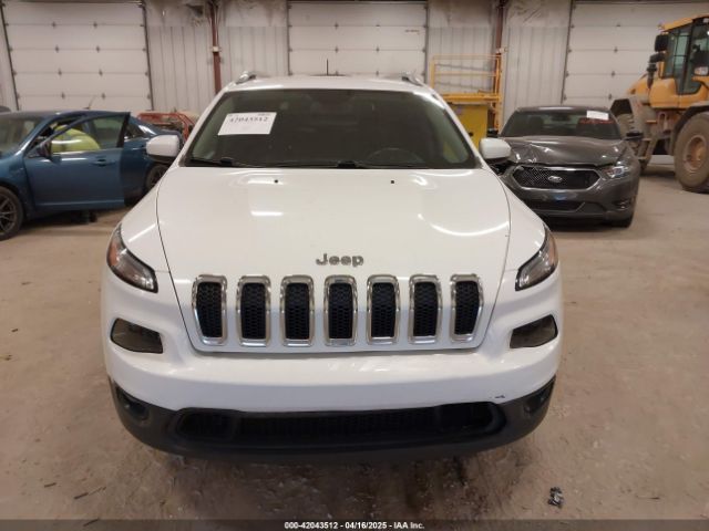 1C4PJMCB2HW545464 Jeep Cherokee Latitude 4x4