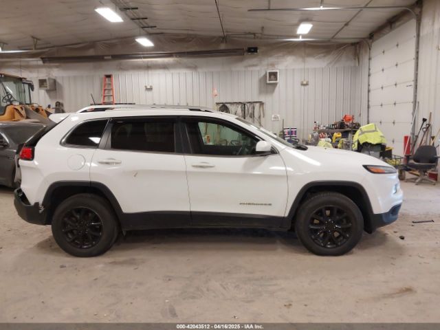 1C4PJMCB2HW545464 Jeep Cherokee Latitude 4x4