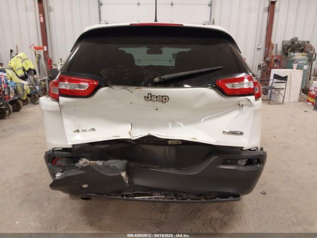 1C4PJMCB2HW545464 Jeep Cherokee Latitude 4x4