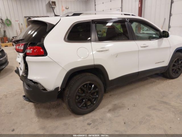 1C4PJMCB2HW545464 Jeep Cherokee Latitude 4x4