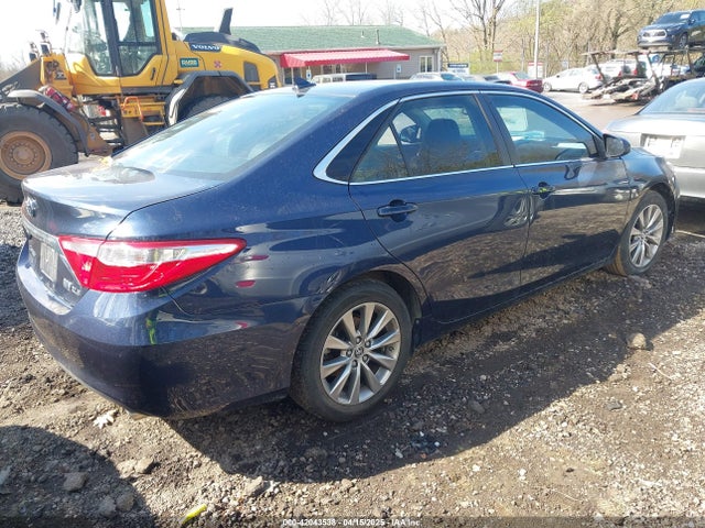 4T1BD1FKXGU183143 Toyota Camry Hybrid Xle