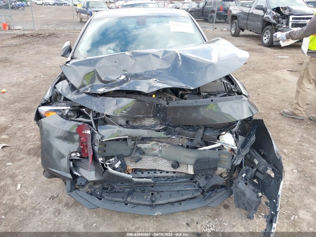 1G1ZD5ST5JF190207 Chevrolet MALIBU LT