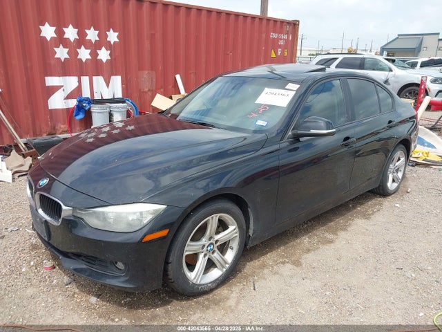 BMW 328I 2015 WBA3C1C5XFP852807 Image 2