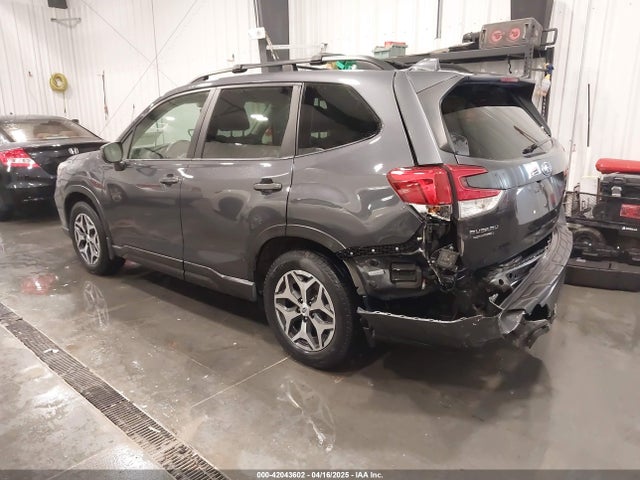 JF2SKAJC0LH485541 Subaru Forester Premium