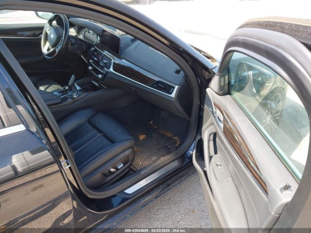 2019 BMW 530I WBAJA7C55KWW08711 Photo 4