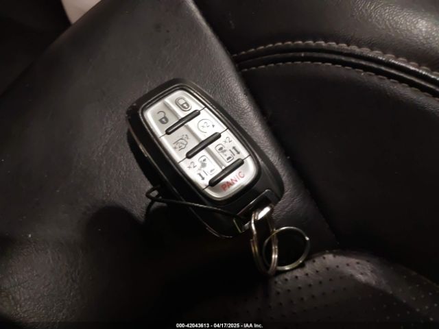 2C4RC1DG1LR265029 Chrysler Voyager Lxi