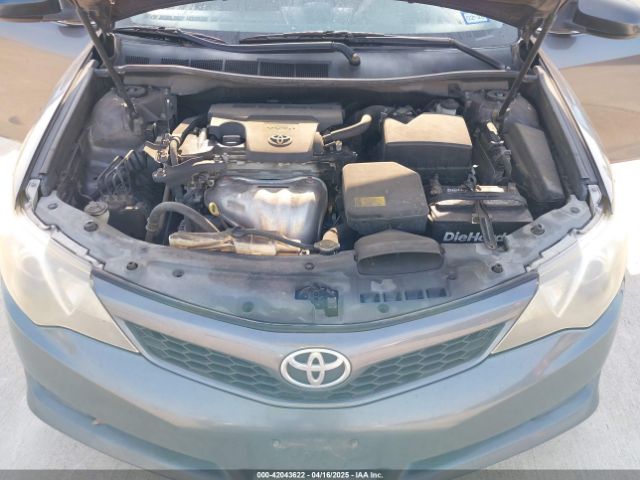 4T1BF1FKXEU359728 Toyota CAMRY SE