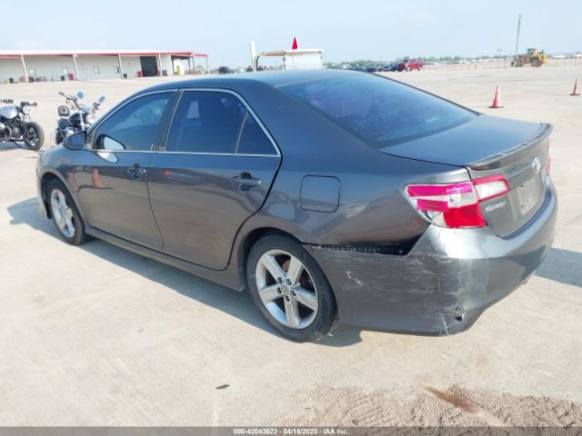 4T1BF1FKXEU359728 Toyota CAMRY SE