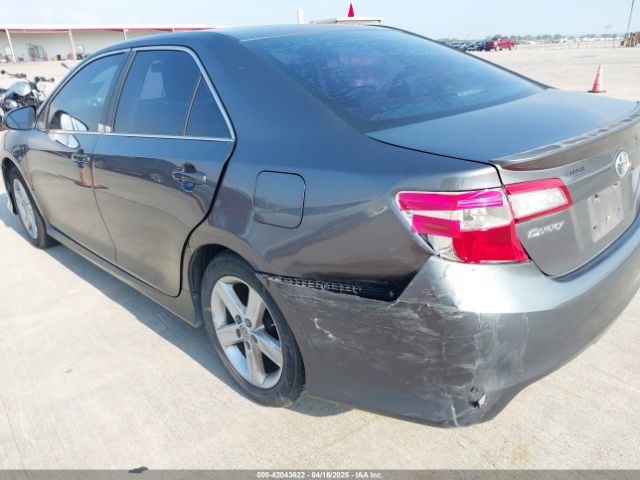 4T1BF1FKXEU359728 Toyota CAMRY SE