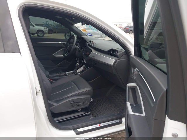 2021 AUDI Q3 WA1DECF31M1024386 Photo 4