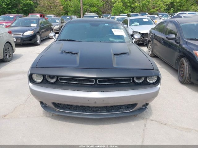2C3CDZAT5FH723429 Dodge Challenger R/t