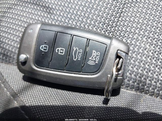 3KPC24A31JE008527 Hyundai ACCENT SE
