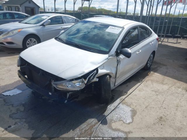 3KPC24A31JE008527 Hyundai ACCENT SE