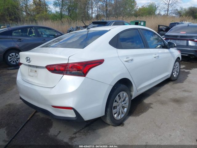 3KPC24A31JE008527 Hyundai ACCENT SE